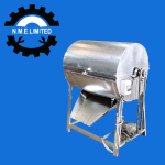 The peanut roaster has a capacity of 30Kg and perfectly roasts the peanuts improving their taste.